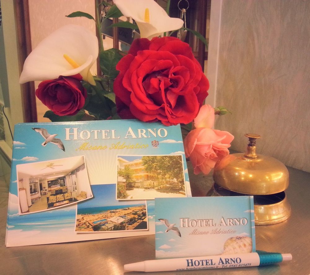 Hotel Arno Misano Adriatico Exterior photo